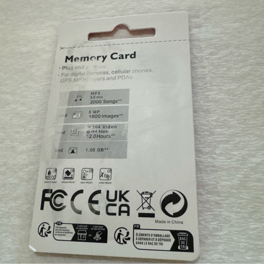 Red Memory Card with Adapter - Picture 2 of 2
